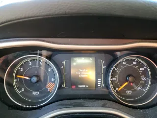2015 Jeep Cherokee Latitude with VIN 1C4PJLCB3FW565942, listed as a Copart auction lot 46347345 with 188,038 mi miles and Non Repairable. Bid and sale history available at carsss.com. Image 9.