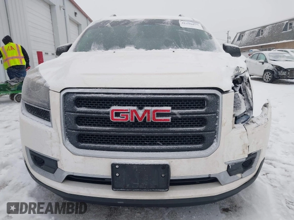 2013 GMC Acadia SLE with VIN 1GKKRNED7DJ144530, listed as a IAAI auction lot 41298877 with 197,787 mi miles. Bid and sale history available at carsss.com. Image 12.