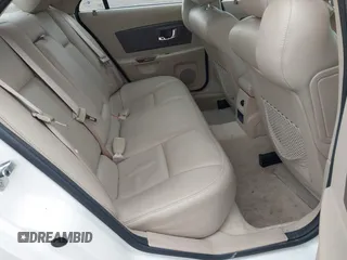 2007 Cadillac CTS z VIN 1G6DP577070131729, wystawiony jako IAAI lot #41717213 z przebiegiem 35 930 mil mil oraz . Historia ofert i sprzedaży dostępna na DreamBid. Obrazek 8.