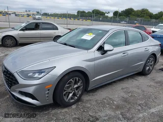2021 Hyundai Sonata SEL with VIN KMHL64JA2MA145546, listed as a IAAI auction lot 41665569 with 42,164 mi miles. Bid and sale history available at carsss.com. Image 2.
