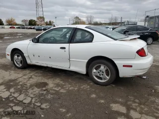 2005 Pontiac Sunfire with VIN 3G2JB12F05S106961, listed as a Copart auction lot 79533064 with 123,647 mi miles and Salvage Title. Bid and sale history available at carsss.com. Image 2.