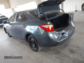 2016 Toyota Corolla L z VIN 2T1BURHE6GC567766, wystawiony jako IAAI lot #42647386 z przebiegiem 126 622 mil mil oraz . Historia ofert i sprzedaży dostępna na DreamBid. Obrazek 3.