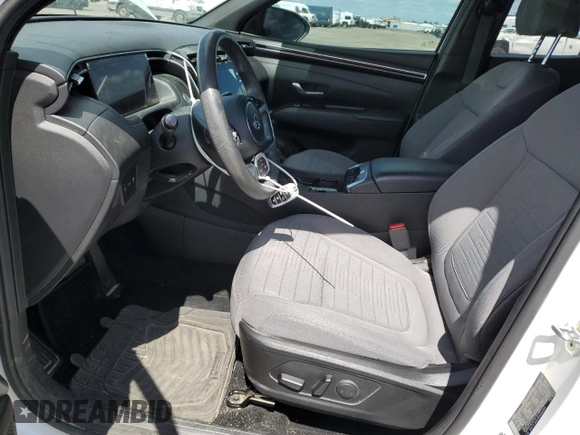 2023 Hyundai Santa Cruz SEL z VIN 5NTJC4AE3PH046045, wystawiony jako Copart lot #51332055 z przebiegiem 50 113 mil mil oraz Szkoda całkowita • Salvage title. Historia ofert i sprzedaży dostępna na DreamBid. Obrazek 7.