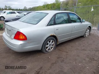 2000 Toyota Avalon XL with VIN 4T1BF28B8YU072752, listed as a IAAI auction lot 42202327 with Not Provided miles and . Bid and sale history available at DreamBid. Image 4.