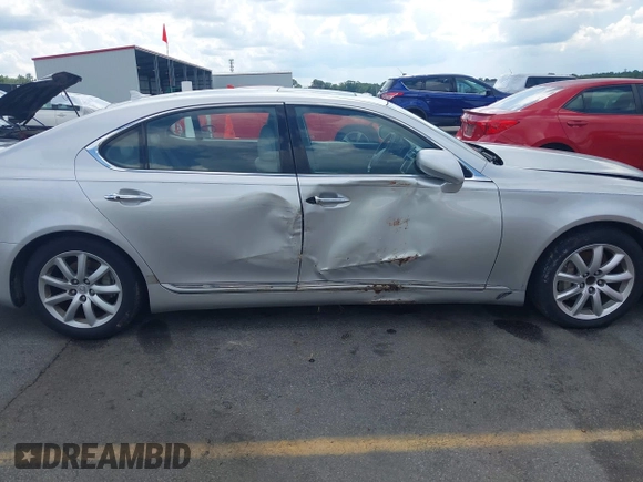 2007 Lexus LS 460 L with VIN JTHGL46F375017296, listed as a IAAI auction lot 42494641 with 158,936 mi miles and . Bid and sale history available at DreamBid. Image 13.