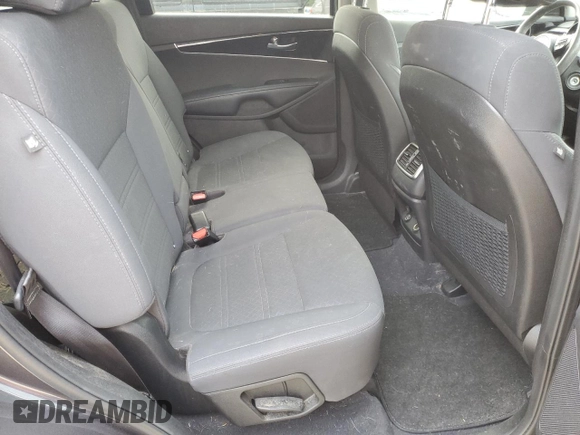 2017 Kia Sorento LX with VIN 5XYPG4A35HG328000, listed as a Copart auction lot 50140365 with 139,858 mi miles and Clean Title. Bid and sale history available at carsss.com. Image 11.