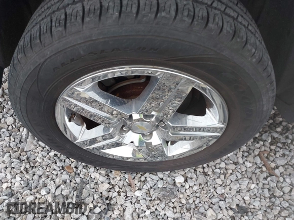 2008 Chevrolet Equinox LT with VIN 2CNDL63F686297771, listed as a IAAI auction lot 41740515 with 113,393 mi miles. Bid and sale history available at carsss.com. Image 6.
