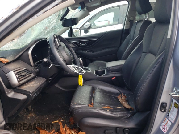 2020 Subaru Outback Limited z VIN 4S4BTANC9L3151118, wystawiony jako Copart lot #53000025 z przebiegiem Nie podano mil oraz Szkoda całkowita • Salvage title. Historia ofert i sprzedaży dostępna na DreamBid. Obrazek 7.