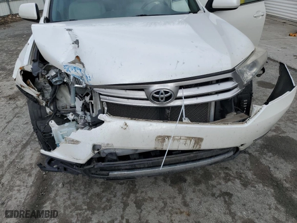 2011 Toyota Highlander with VIN 5TDZA3EH2BS012171, listed as a Copart auction lot 36656033 with 109,361 mi miles and Salvage Title. Bid and sale history available at carsss.com. Image 13.