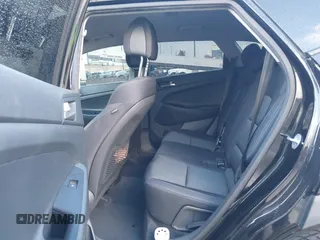 2018 Hyundai Tucson Sport with VIN KM8J33AL4JU753431, listed as a IAAI auction lot 41685678 with 71,934 mi miles. Bid and sale history available at carsss.com. Image 8.