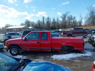 1997 Chevrolet Silverado 1500 with VIN 2GCEC19W9V1112124, listed as a IAAI auction lot 41254007 with 203,722 mi miles. Bid and sale history available at carsss.com. Image 14.