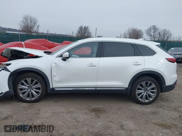 2021 Mazda CX-9 Signature with VIN JM3TCBEY0M0510960, listed as a IAAI auction lot 41334221 with 44,388 mi miles. Bid and sale history available at carsss.com. Image 15.