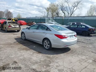 2013 Hyundai Sonata SE with VIN 5NPEC4AC9DH549041, listed as a IAAI auction lot 41900127 with 142,265 mi miles. Bid and sale history available at carsss.com. Image 3.