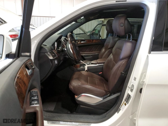 2015 Mercedes-Benz GL-Class GL 550 with VIN 4JGDF7DE4FA595092, listed as a Copart auction lot 47590595 with 91,506 mi miles and Salvage Title. Bid and sale history available at carsss.com. Image 7.