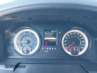 2016 Ram 1500 Express z VIN 1C6RR6KG8GS389924, wystawiony jako IAAI lot #40887357 z przebiegiem 140 327 mil mil oraz . Historia ofert i sprzedaży dostępna na DreamBid. Obrazek 7.