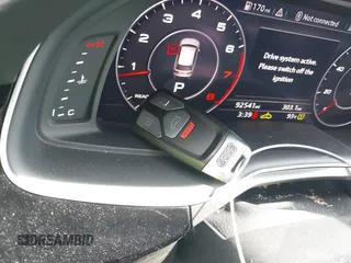 2018 Audi Q7 Premium Plus z VIN WA1LAAF74JD002648, wystawiony jako IAAI lot #42810341 z przebiegiem 92 541 mil mil oraz . Historia ofert i sprzedaży dostępna na DreamBid. Obrazek 11.
