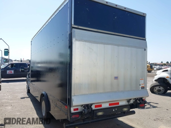 2017 Ford Transit z VIN 1FDBF9ZM9HKB18836, wystawiony jako IAAI lot #42311325 z przebiegiem 172 466 mil mil oraz . Historia ofert i sprzedaży dostępna na DreamBid. Obrazek 3.