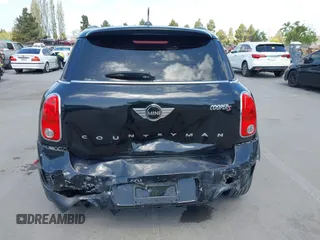 2016 MINI Countryman S with VIN WMWZC3C50GWT08510, listed as a IAAI auction lot 42046902 with 103,178 mi miles and . Bid and sale history available at DreamBid. Image 17.