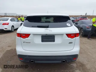 2018 Jaguar F-PACE 30t Premium with VIN SADCJ2GX5JA235163, listed as a IAAI auction lot 41526626 with 135,160 mi miles. Bid and sale history available at carsss.com. Image 17.
