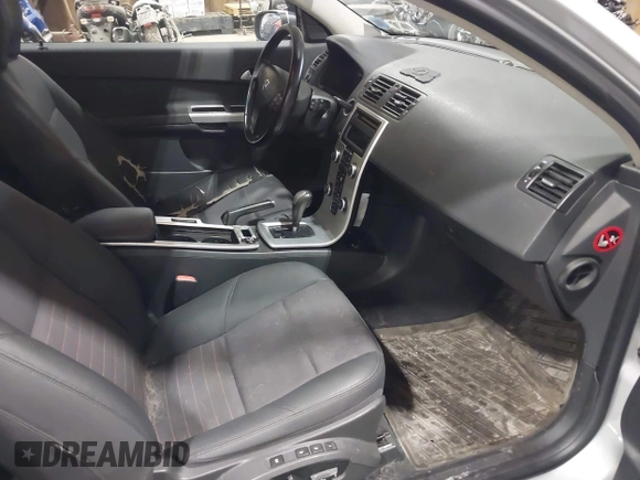 2011 Volvo C30 with VIN YV1672MK3B2193484, listed as a IAAI auction lot 41937304 with 188,295 mi miles and . Bid and sale history available at DreamBid. Image 5.