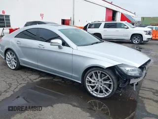 2014 Mercedes-Benz CLS 550 z VIN WDDLJ7DB3EA120204, wystawiony jako IAAI lot #41749891 z przebiegiem 65 869 mil mil oraz . Historia ofert i sprzedaży dostępna na DreamBid. Obrazek 1.