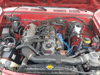 1989 Toyota Pickup DLX with VIN JT4RN93P8K0004371, listed as a IAAI auction lot 42126597 with 180,609 mi miles and . Bid and sale history available at DreamBid. Image 10.