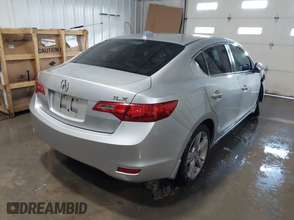 2015 Acura ILX with VIN 19VDE1F31FE006988, listed as a IAAI auction lot 41621229 with 50,222 mi miles. Bid and sale history available at carsss.com. Image 4.