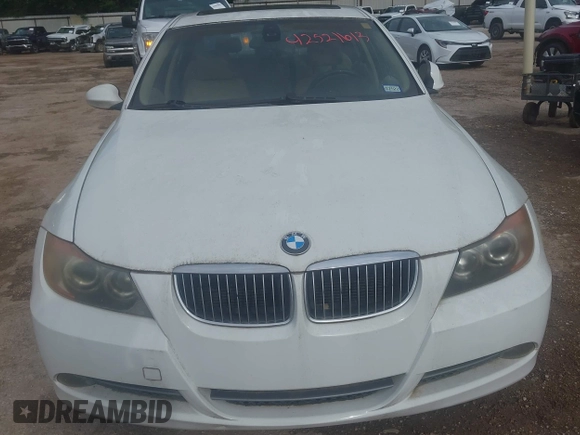 2006 BMW 3 Series 330i с VIN WBAVB33526PS18608, выставлен на аукционе IAAI как лот 42521613 с пробегом Не указан миль и . История ставок и продаж доступна на DreamBid. Изображение 6.