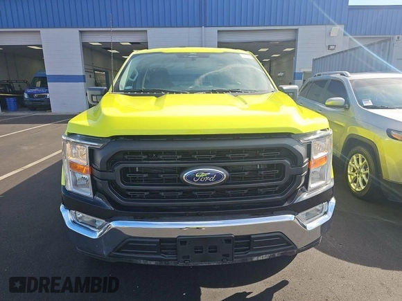 2022 Ford F-150 XL with VIN 1FTMF1CB8NKE05036, listed as a IAAI auction lot 42090325 with 1,405 mi miles. Bid and sale history available at carsss.com. Image 1.