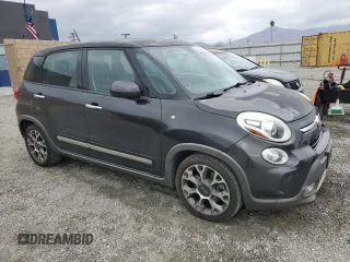 2015 FIAT 500L Urbana Trekking with VIN ZFBCFADH8FZ030470, listed as a Copart auction lot 43838495 with 169,504 mi miles and Clean Title. Bid and sale history available at DreamBid. Image 4.