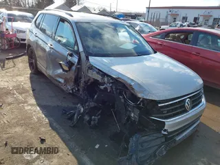 2023 Volkswagen Tiguan SE R-Line Black with VIN 3VV8B7AX1PM024091, listed as a IAAI auction lot 41409100 with 33,262 mi miles and . Bid and sale history available at DreamBid. Image 1.