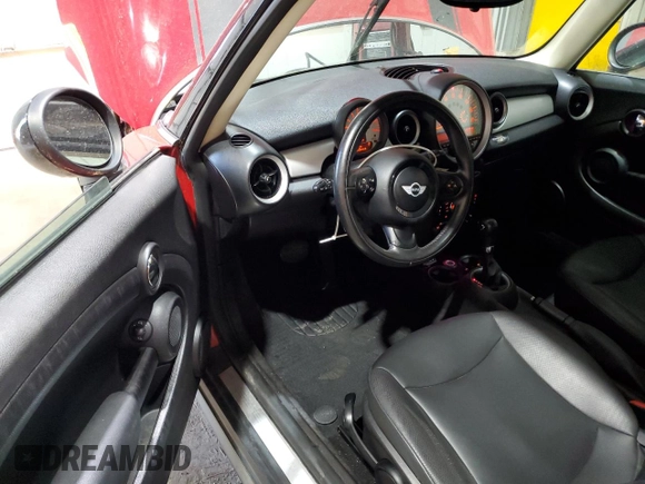 2013 MINI Hardtop with VIN WMWSU3C50DT679162, listed as a Copart auction lot 64957275 with 140,438 mi miles and Clean title. Bid and sale history available at DreamBid. Image 8.