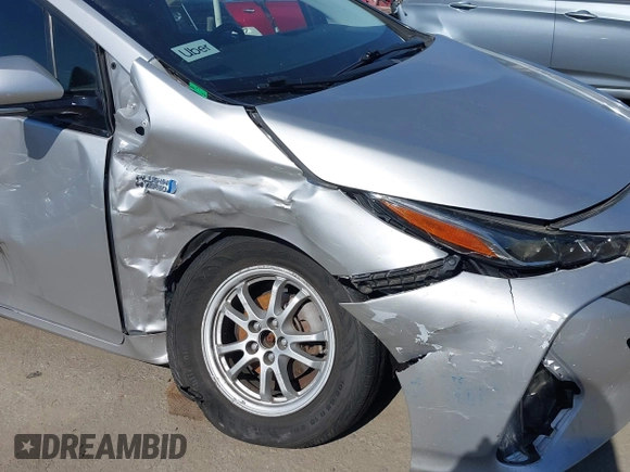 2017 Toyota Prius Plus with VIN JTDKARFP6H3021962, listed as a IAAI auction lot 42235283 with 168,233 mi miles and . Bid and sale history available at DreamBid. Image 6.