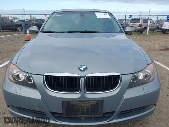 2007 BMW 3 Series 328i with VIN WBAVC53527FZ72561, listed as a IAAI auction lot 41891455 with 146,096 mi miles and . Bid and sale history available at carsss.com. Image 6.
