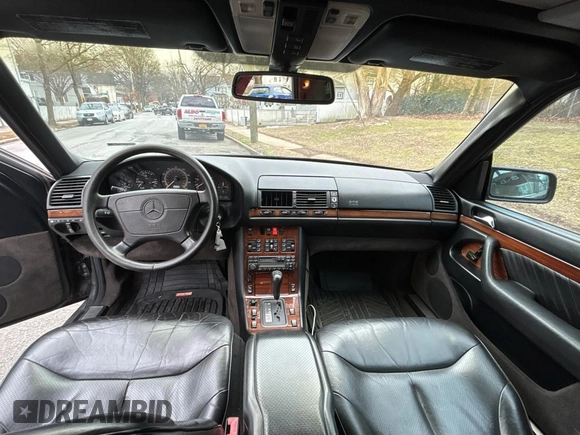 1995 Mercedes-Benz S 320 with VIN WDBGA32EXSA218724, listed as a Copart auction lot 88702025 with 162,400 mi miles and Clean Title. Bid and sale history available at DreamBid. Image 9.