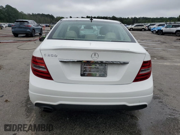2013 Mercedes-Benz C 250 Sport z VIN WDDGF4HB3DG093576, wystawiony jako Copart lot #58558385 z przebiegiem 68 004 mil mil oraz Szkoda całkowita • Salvage title. Historia ofert i sprzedaży dostępna na DreamBid. Obrazek 6.