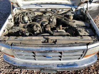 1993 Ford F-150 with VIN 1FTDF15Y5PLB00205, listed as a Copart auction lot 42832575 with 136,145 mi miles and Clean Title. Bid and sale history available at carsss.com. Image 11.