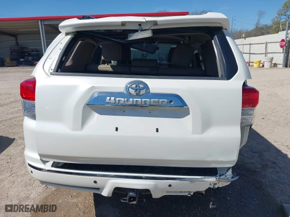 2011 Toyota 4Runner SR5 with VIN JTEZU5JR3B5021593, listed as a IAAI auction lot 41663008 with 290,112 mi miles. Bid and sale history available at carsss.com. Image 17.