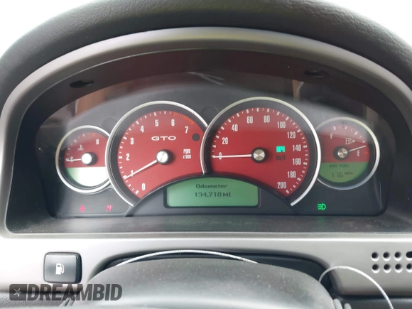 2004 Pontiac GTO z VIN 6G2VX12G84L183838, wystawiony jako IAAI lot #41946144 z przebiegiem 134 718 mil mil oraz . Historia ofert i sprzedaży dostępna na DreamBid. Obrazek 15.
