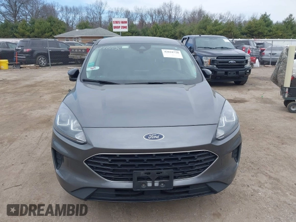 2021 Ford Escape SE z VIN 1FMCU0G62MUA94307, wystawiony jako IAAI lot #42018728 z przebiegiem 142 662 mil mil oraz . Historia ofert i sprzedaży dostępna na DreamBid. Obrazek 13.