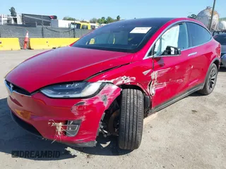 2016 Tesla Model X 70D z VIN 5YJXCAE27GF021994, wystawiony jako IAAI lot #41976475 z przebiegiem 70 771 mil mil oraz . Historia ofert i sprzedaży dostępna na DreamBid. Obrazek 20.
