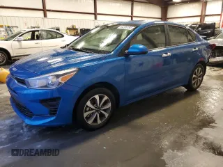 2022 Kia Rio LX with VIN 3KPA24AD3NE497373, listed as a Copart auction lot 84286184 with 27,628 mi miles and Salvage Title. Bid and sale history available at carsss.com. Image 1.