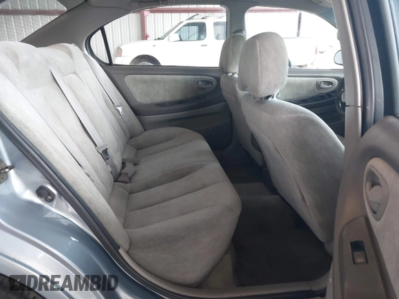 2000 Nissan Maxima GXE z VIN JN1CA31D1YT727156, wystawiony jako IAAI lot #42145772 z przebiegiem 208 427 mil mil oraz . Historia ofert i sprzedaży dostępna na DreamBid. Obrazek 8.