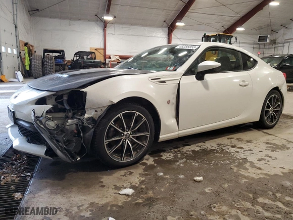 2017 Toyota 86 with VIN JF1ZNAA14H8710074, listed as a Copart auction lot 45285855 with 93,906 mi miles and Salvage Title. Bid and sale history available at carsss.com. Image 1.