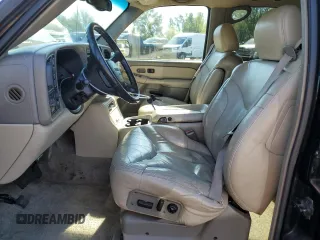 2000 GMC Yukon XL SLT with VIN 3GKFK16TXYG171619, listed as a Copart auction lot 72924474 with 143,043 mi miles and Salvage Title. Bid and sale history available at carsss.com. Image 7.