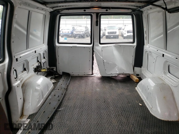 1998 Chevrolet Astro Cargo z VIN 1GCDM19W6WB185204, wystawiony jako Copart lot #72199484 z przebiegiem 97 262 mil mil oraz Szkoda całkowita • Salvage title. Historia ofert i sprzedaży dostępna na DreamBid. Obrazek 10.