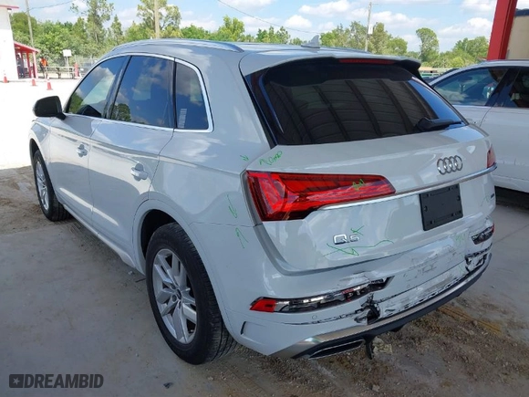 2022 Audi Q5 S line Premium with VIN WA1GAAFY4N2003472, listed as a IAAI auction lot 41706754 with 43,954 mi miles. Bid and sale history available at carsss.com. Image 3.