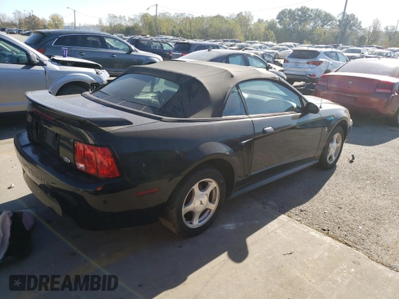 2001 Ford Mustang Deluxe with VIN 1FAFP44471F181371, listed as a Copart auction lot 75958284 with 200,853 mi miles and Clean Title. Bid and sale history available at carsss.com. Image 3.