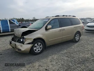 2008 Kia Sedona LX with VIN KNDMB233X86232322, listed as a Copart auction lot 50213815 with 241,569 mi miles and Salvage Title. Bid and sale history available at carsss.com. Image 1.