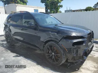 2024 BMW X7 xDrive40i with VIN 5UX23EM08R9V96201, listed as a Copart auction lot 44180435 with 6,809 mi miles and Salvage Title. Bid and sale history available at carsss.com. Image 4.